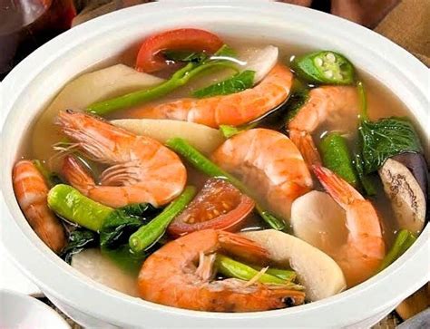  Sinigang na Hipon: Asidik ve İncelikli Bir Deniz Ürünü Çorbası Deneyimi!