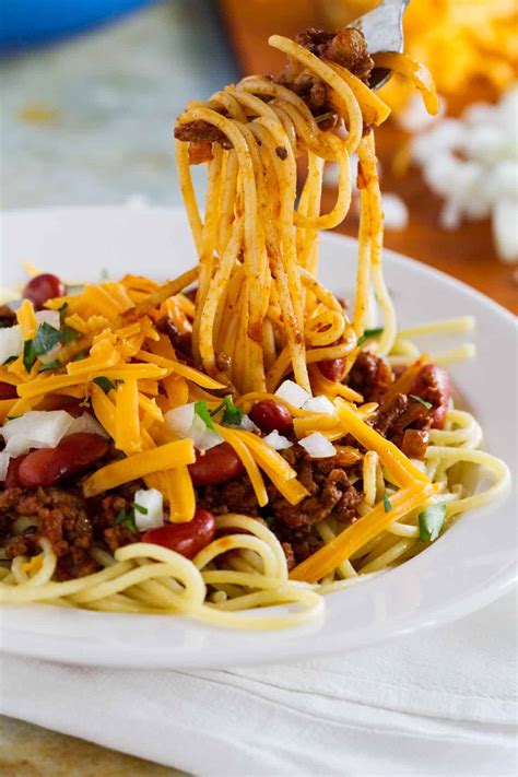  Cincinnati Chili, Bir Lezzet Şöleni: Acılı Sos ve Peynirli Lezzeti Bir Arada!