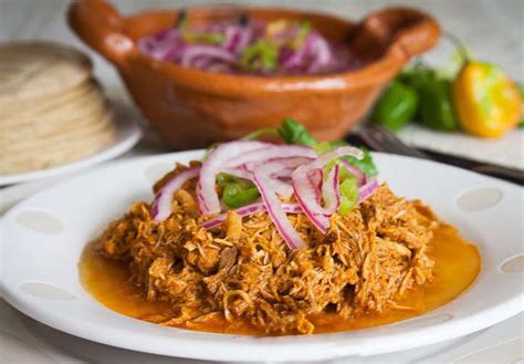  Cochinita Pibil: Bir Domuz Eti Şöleni!