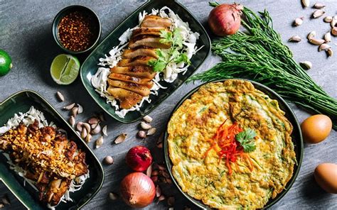  Khao Soi: Acımsı ve Kremalı Bir Tayland İkramları Deneyimi!