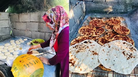  Leshan Şili Böceği: Acılı ve Biberli Lezzetlerin Birleşimi mi?