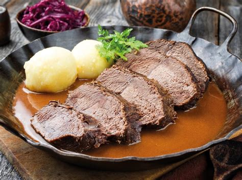  Rheinischer Sauerbraten! A Juicy Symphony of Flavors Marinated in Sweet and Savory Elegance