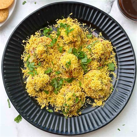  Sev Puri, Ekşi ve Baharatlı Hint Lezzetlerinin Birleşimi!